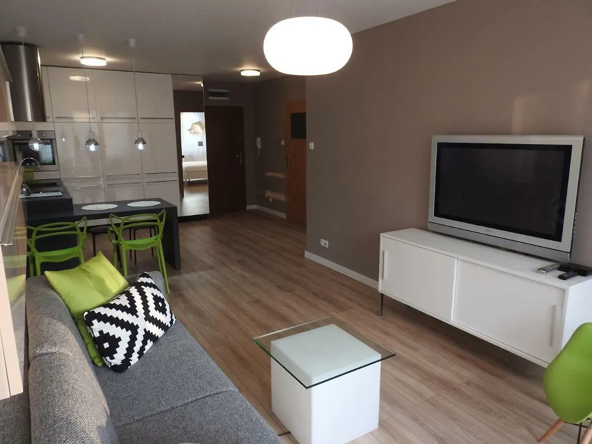 Apartament Z Ogrodem Wisniowy Sad كولوبرزيغ